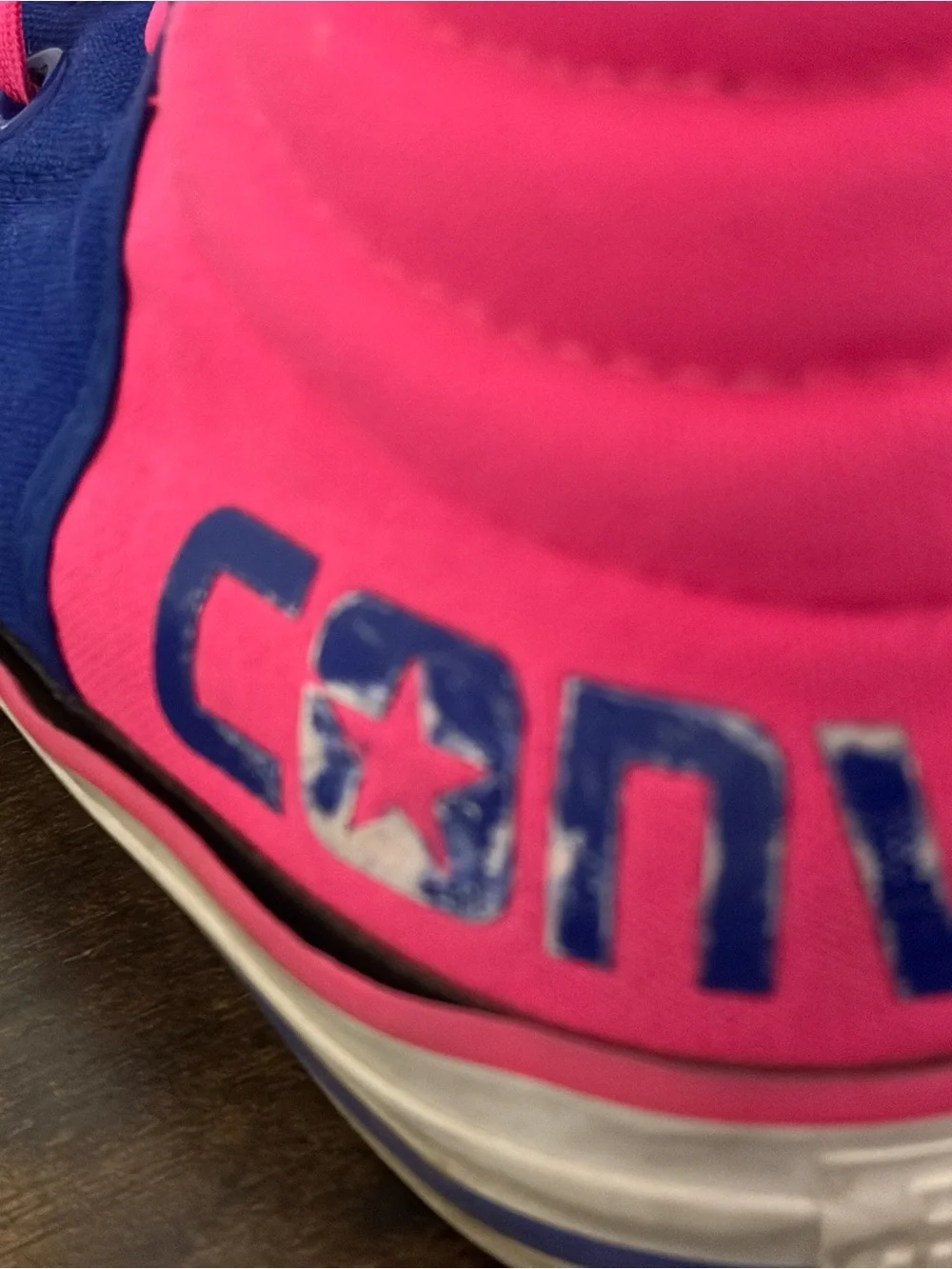 Converse away preowned